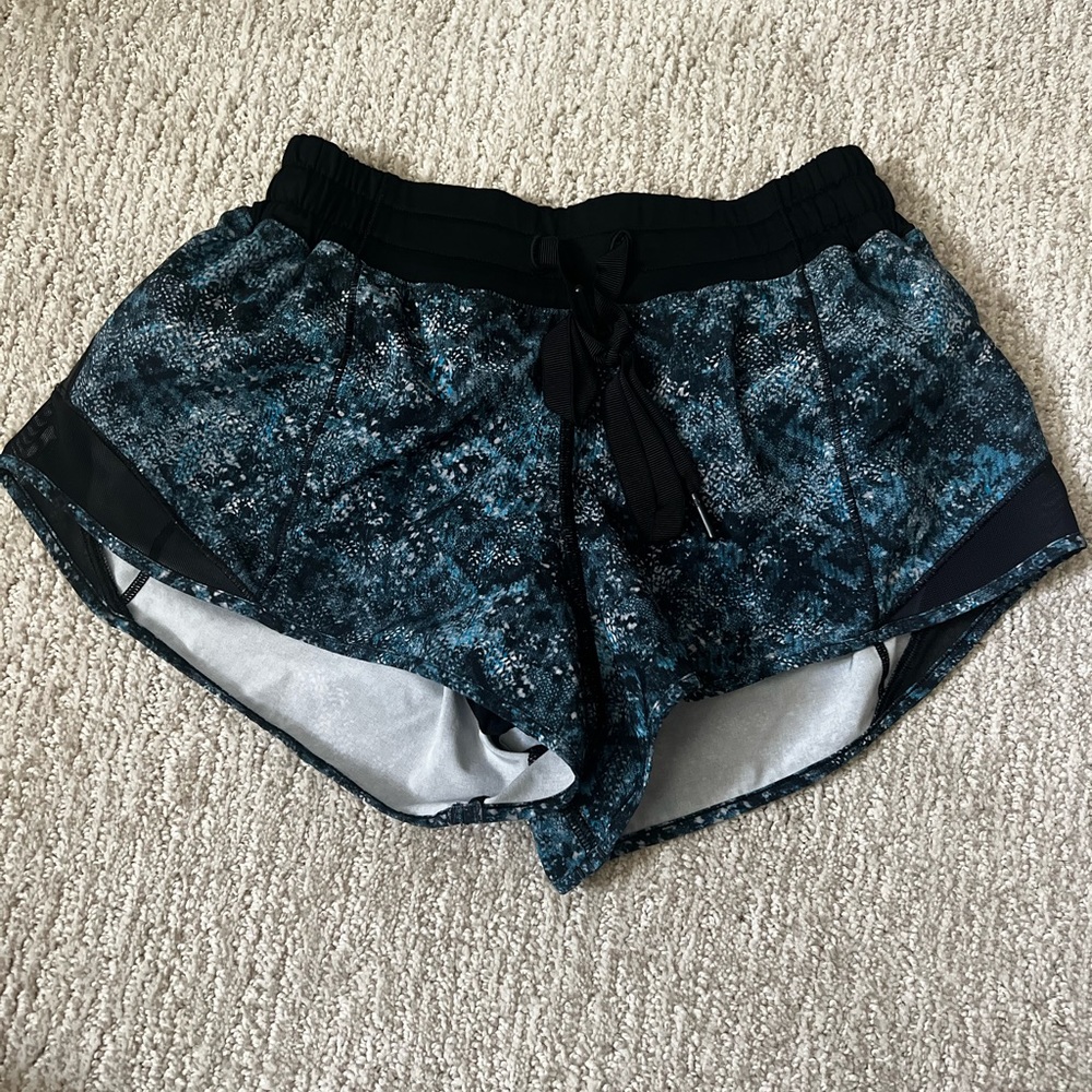 Lululemon size 4 shorts